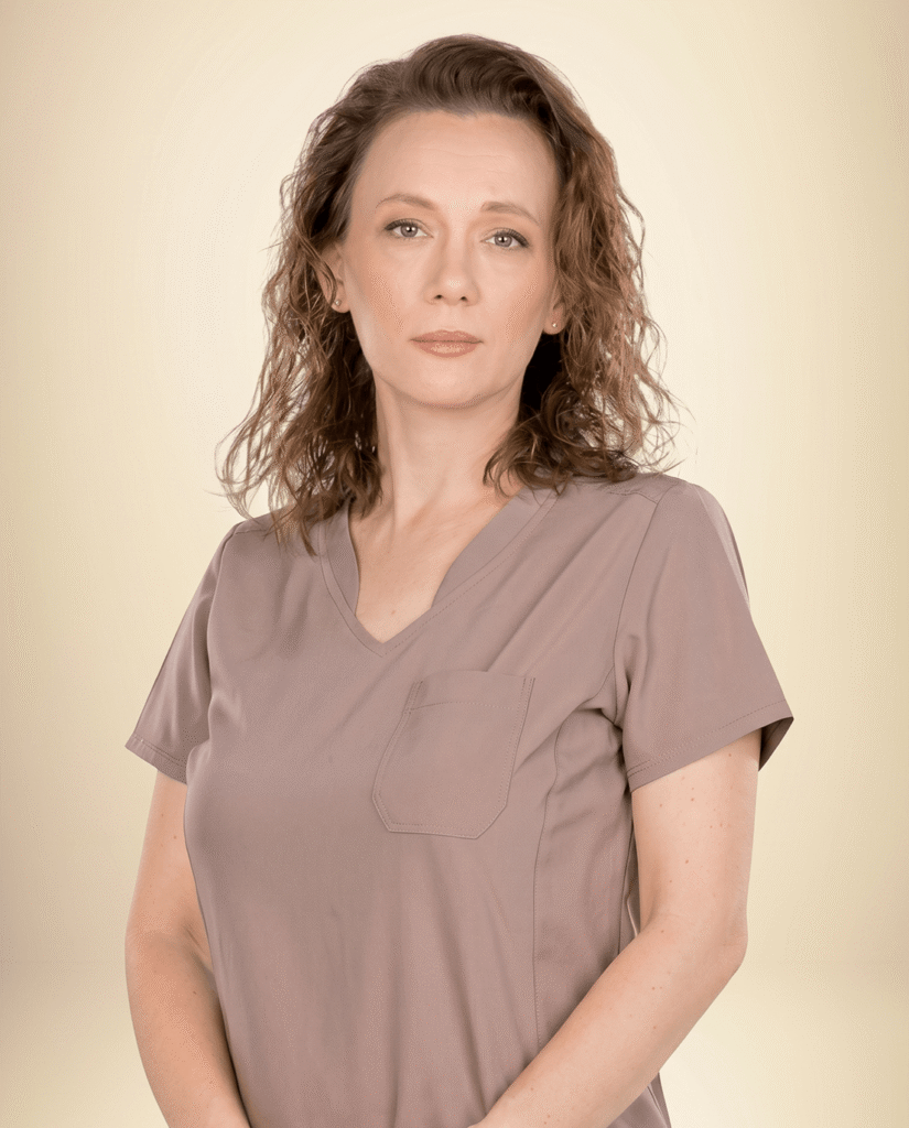 Елена Атанасова | Медицински козметик в Hill Clinic